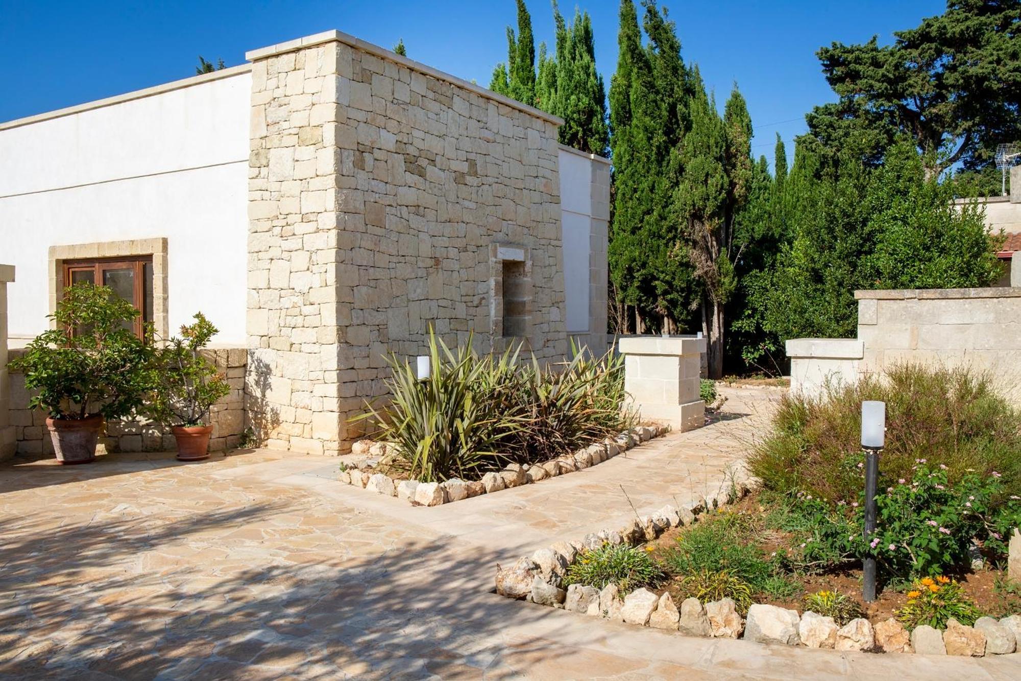 אוטרנטו Masseria L'Uliveto Agri Resort מראה חיצוני תמונה